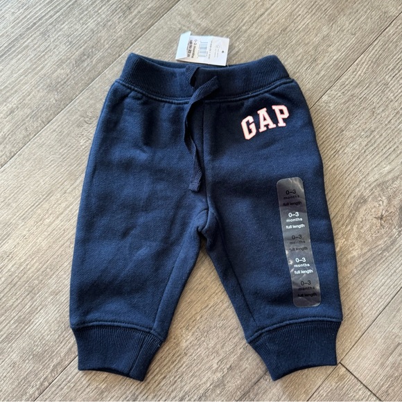 LAST PRICE🍒🤍 GAP BABY pants 💙 - Picture 1 of 8